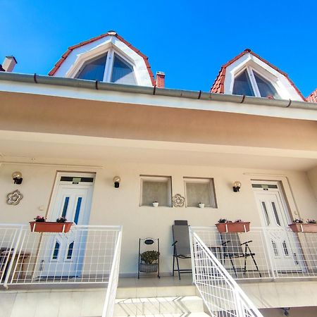 Weinberger Vendeghaz Otel Zamárdi Dış mekan fotoğraf