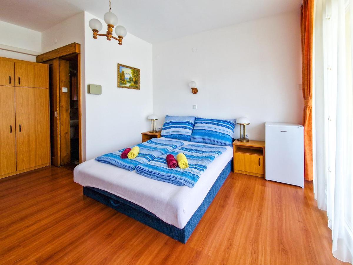 Weinberger Vendeghaz Otel Zamárdi Dış mekan fotoğraf