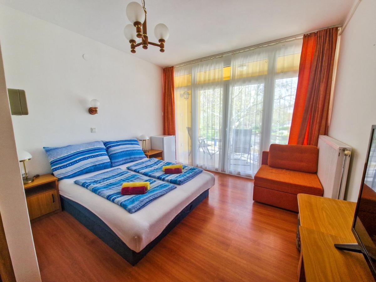 Weinberger Vendeghaz Otel Zamárdi Dış mekan fotoğraf