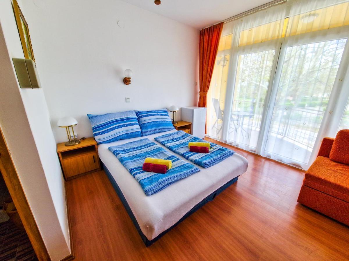 Weinberger Vendeghaz Otel Zamárdi Dış mekan fotoğraf