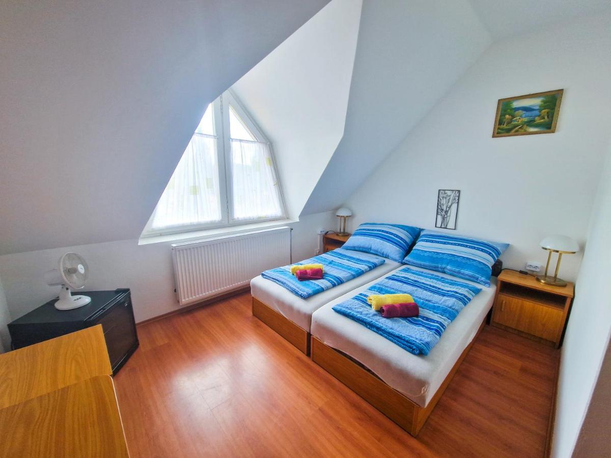 Weinberger Vendeghaz Otel Zamárdi Dış mekan fotoğraf