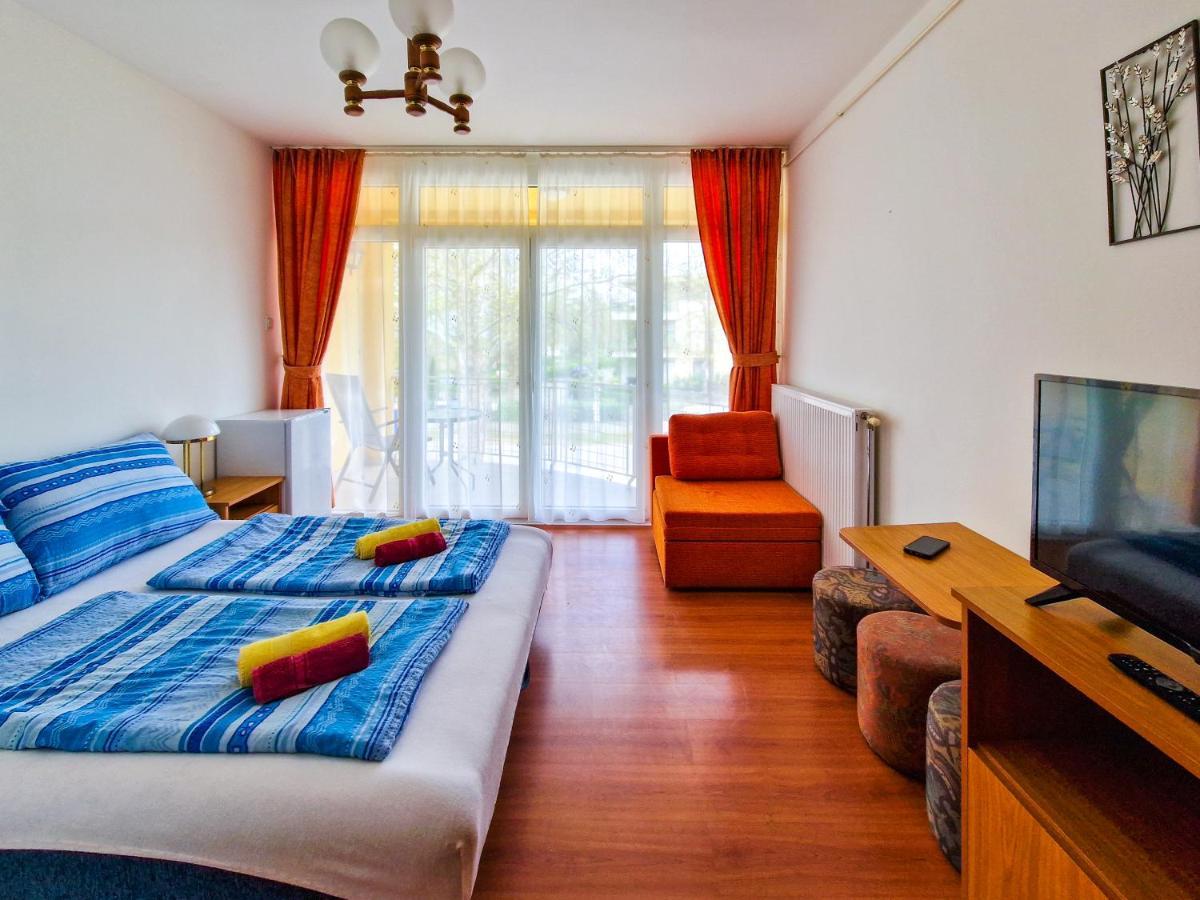 Weinberger Vendeghaz Otel Zamárdi Dış mekan fotoğraf