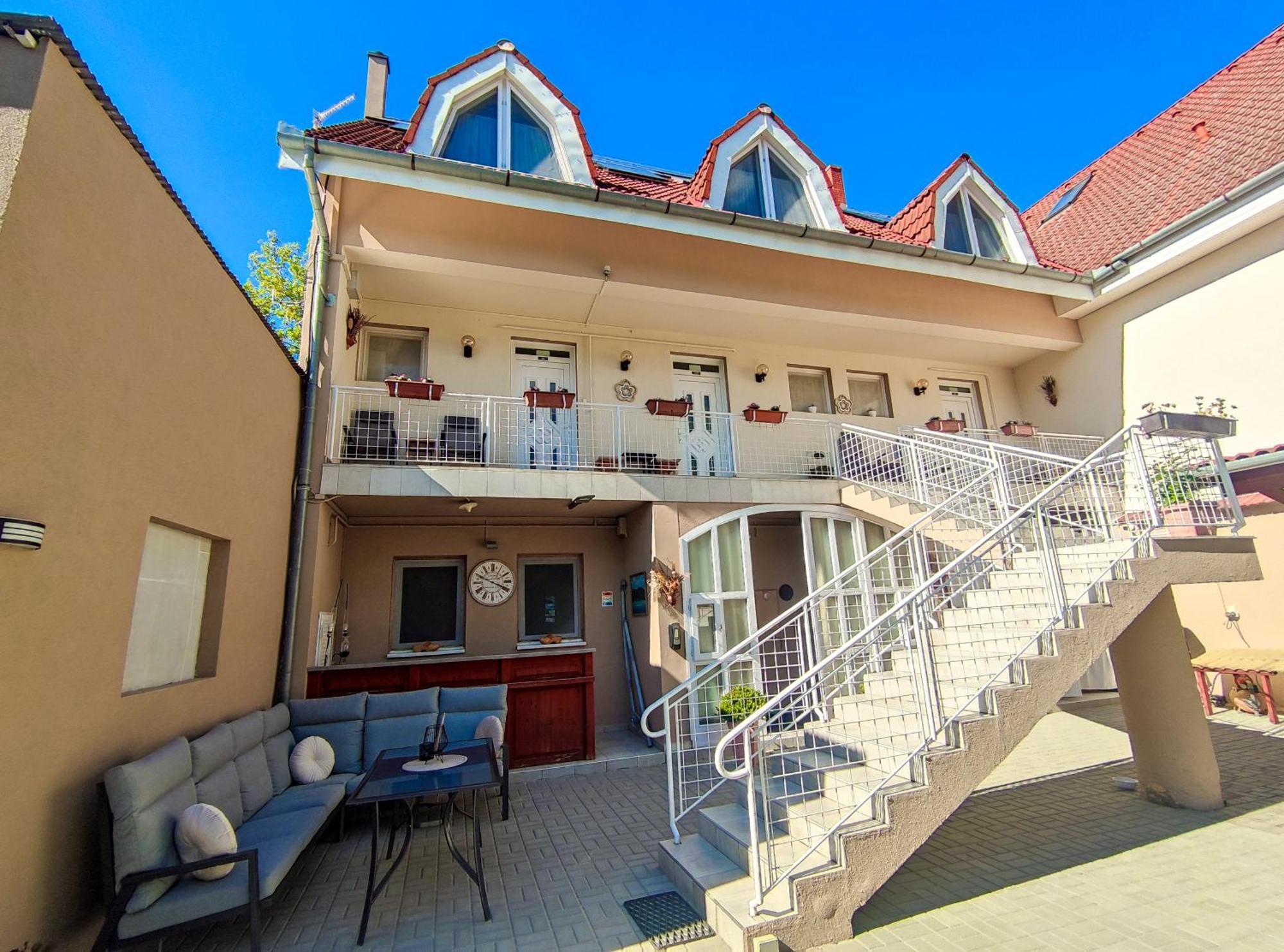 Weinberger Vendeghaz Otel Zamárdi Dış mekan fotoğraf